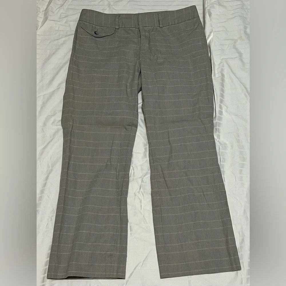 Banana republic women’s plaid pants. Gray/Pink. Size 4